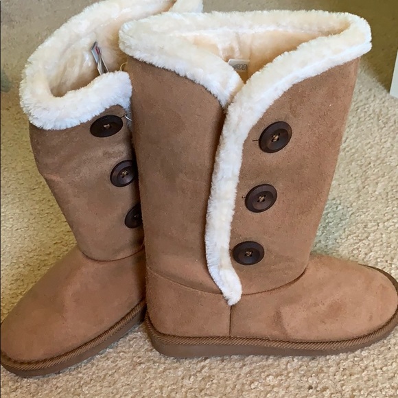 Faux Fur lined Suede Boots - Picture 1 of 2